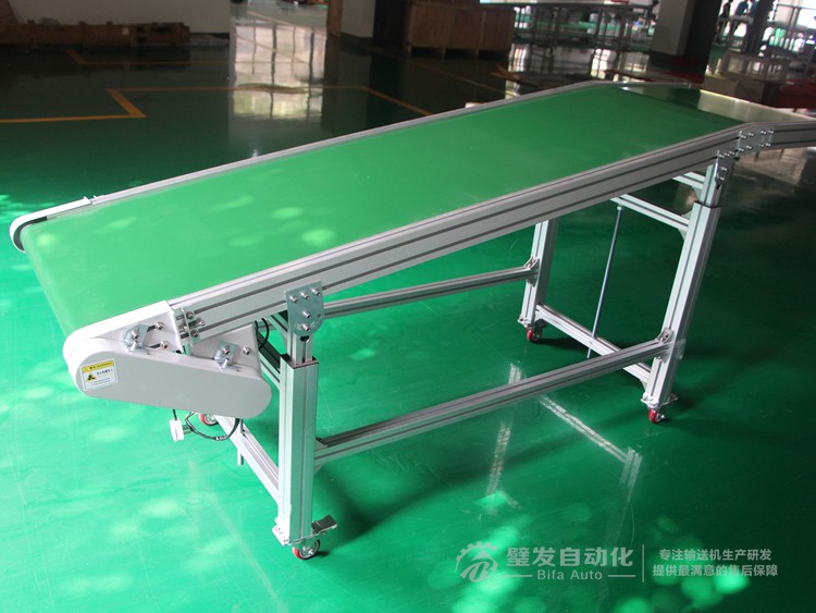 機(jī)械手配套帶平臺斜坡輸送線