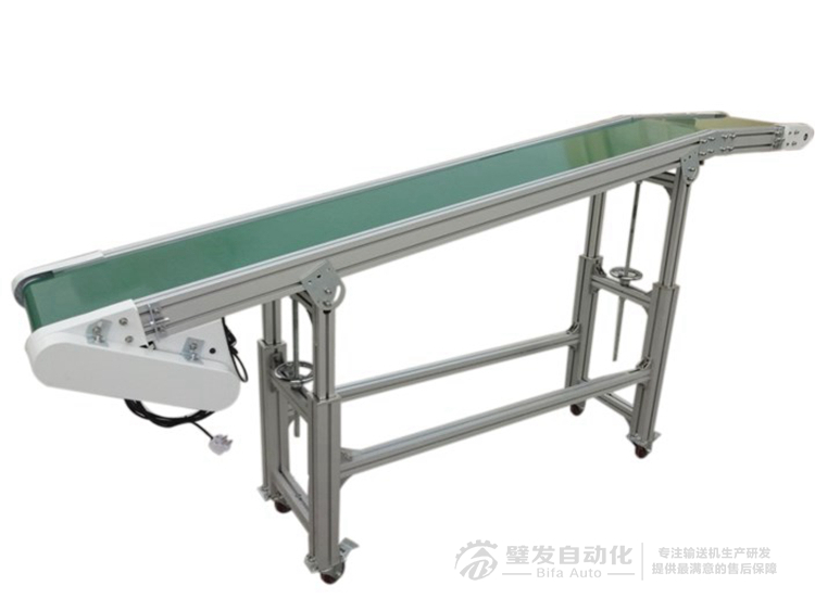 機(jī)械手配套帶平臺斜坡輸送線