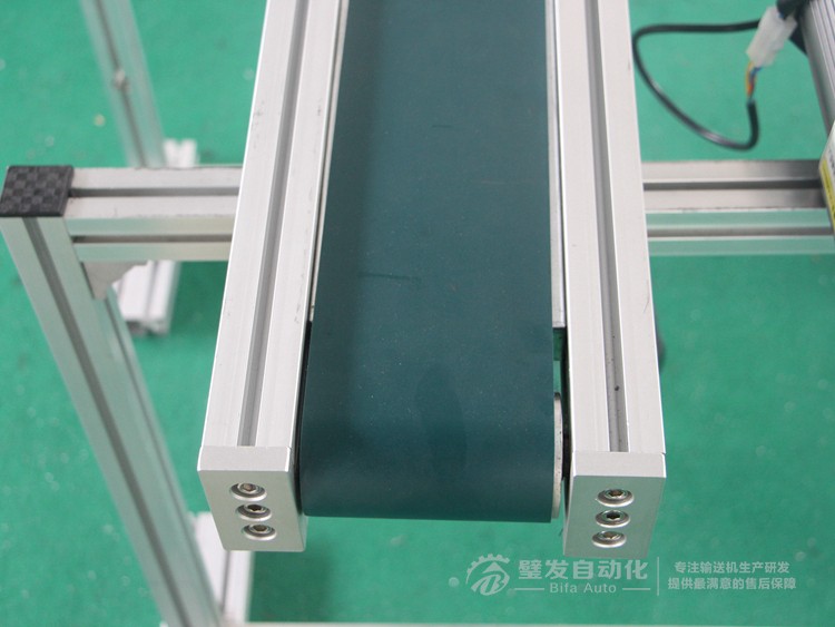 側(cè)裝直角電機小型皮帶輸送機